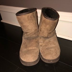 UGG Classic short boots chocolate